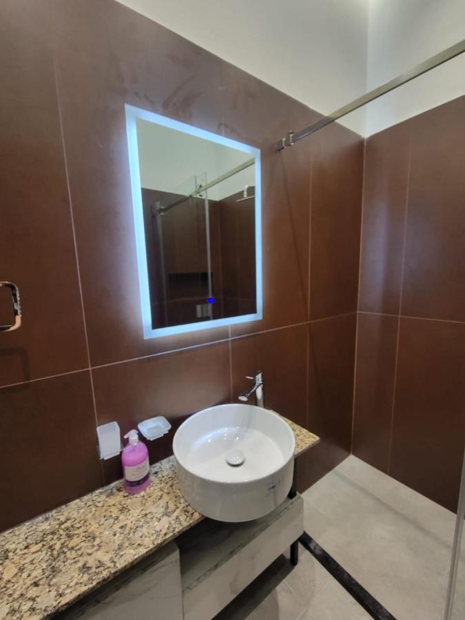 Berhami Studio Apartment Tiranë Eksteriør bilde
